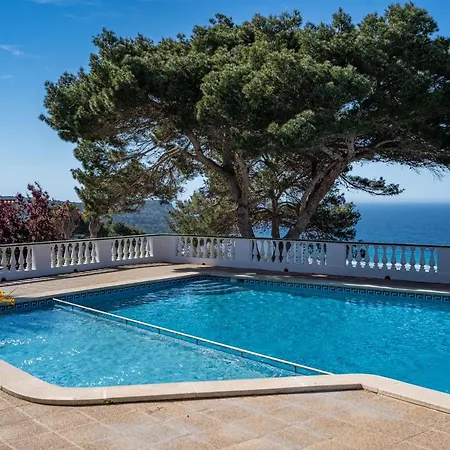 Holiday home Buganvilla